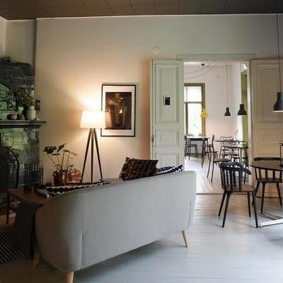 Cafe Monami | Kahvila-sali
