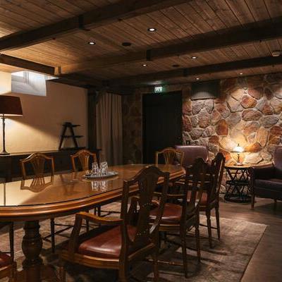 Boutique Hotel Yöpuu Ravintola Pöllöwaari